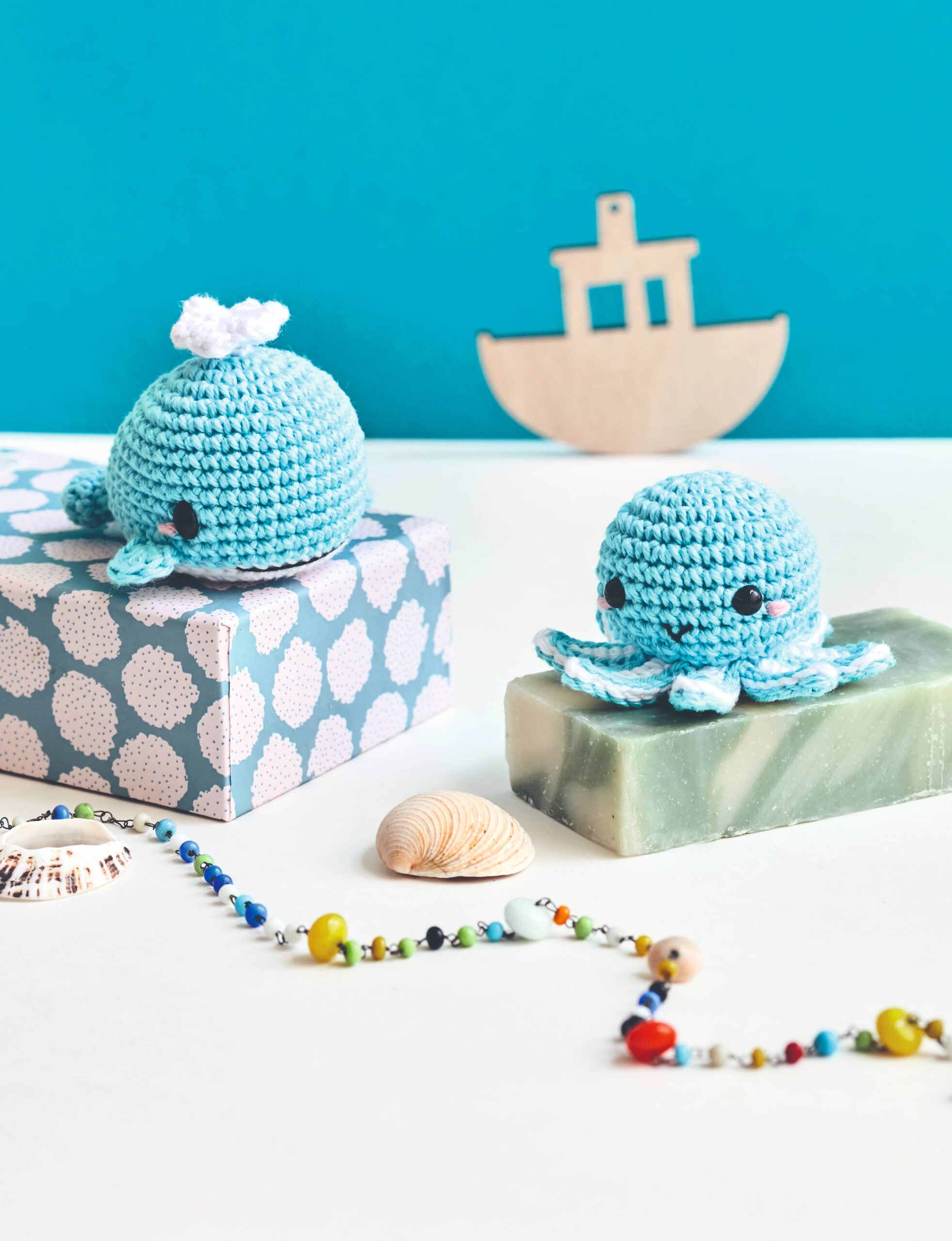Mini baleine et pieuvre au crochet